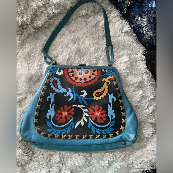 Isabella Fiore Leather Purse - Floral Embroider Hand Bag. - Picture 2 of 13